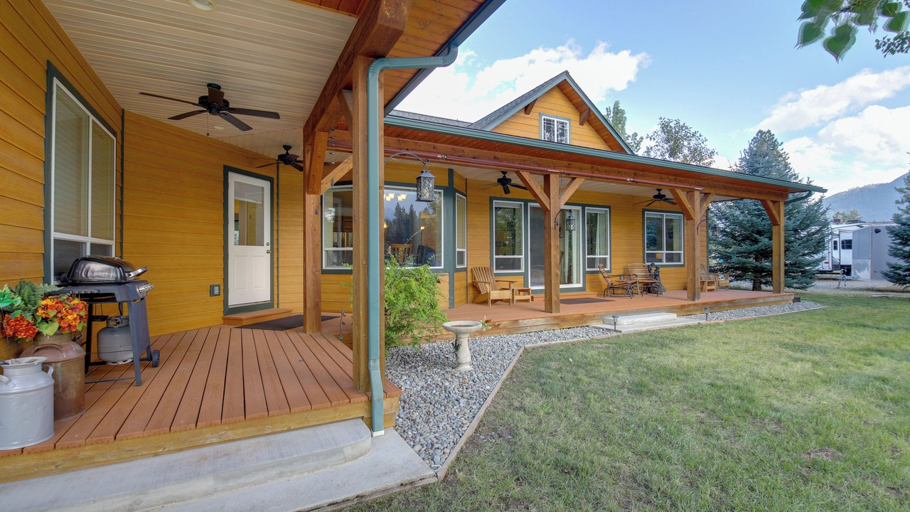 Photo of Patio Balcony in Thompson Falls