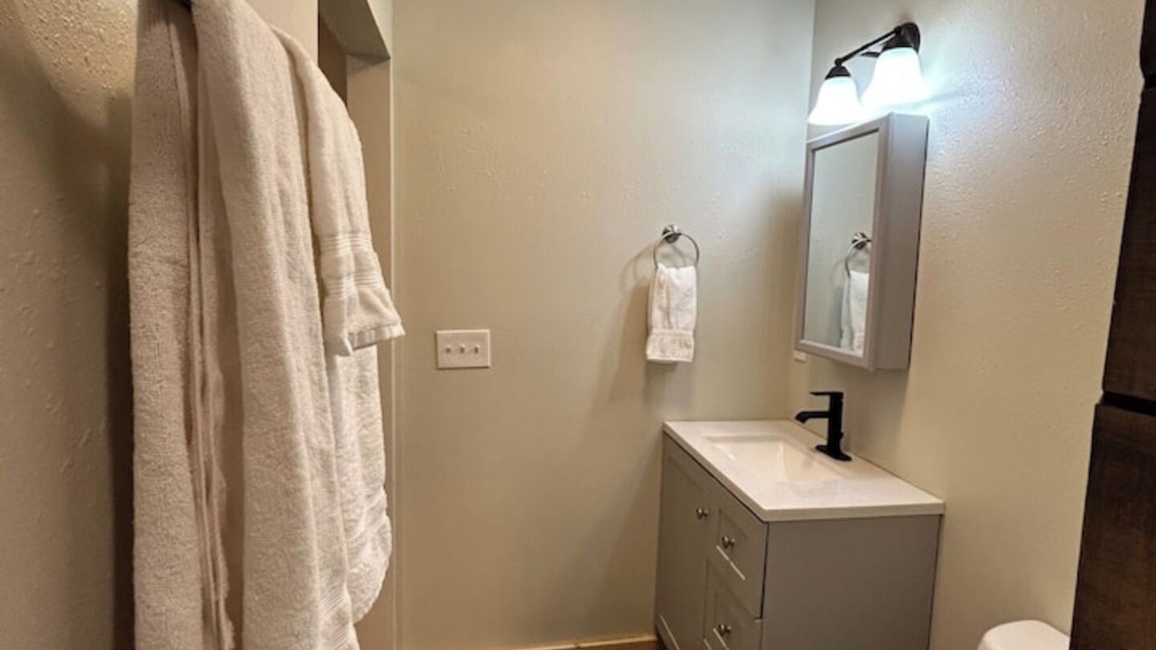 Photo of Bathroom in Browning