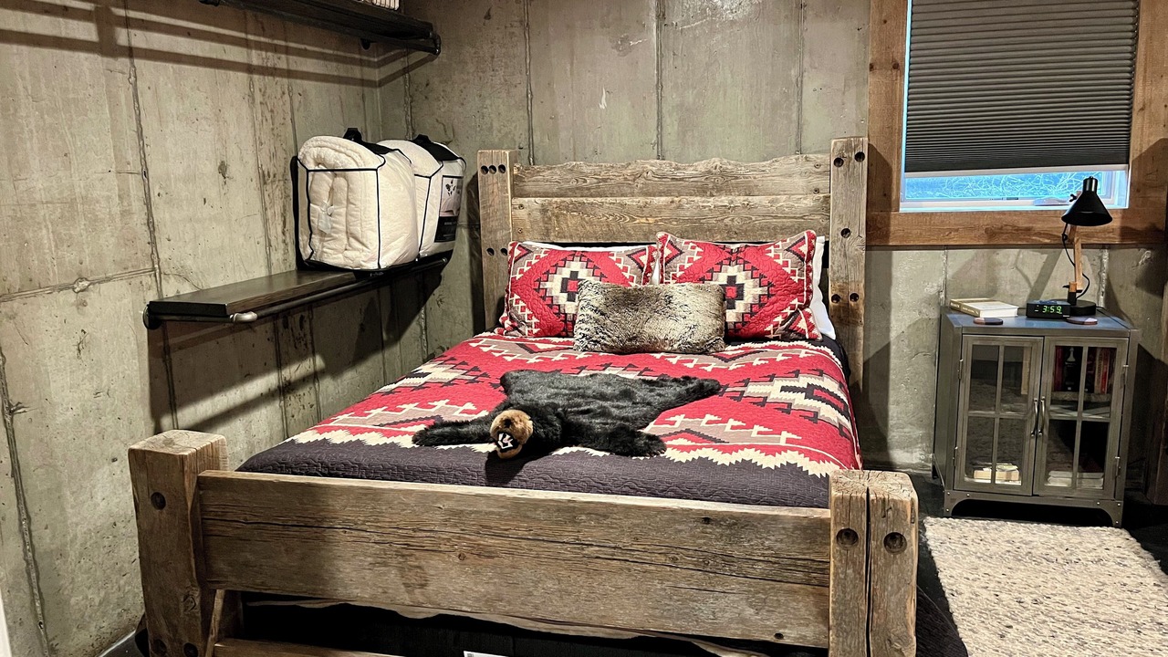 Photo of Others in Ennis