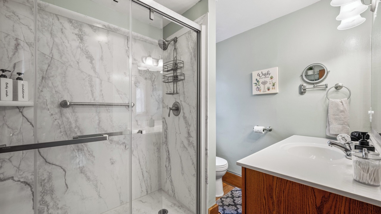 Photo of Bathroom in Niles