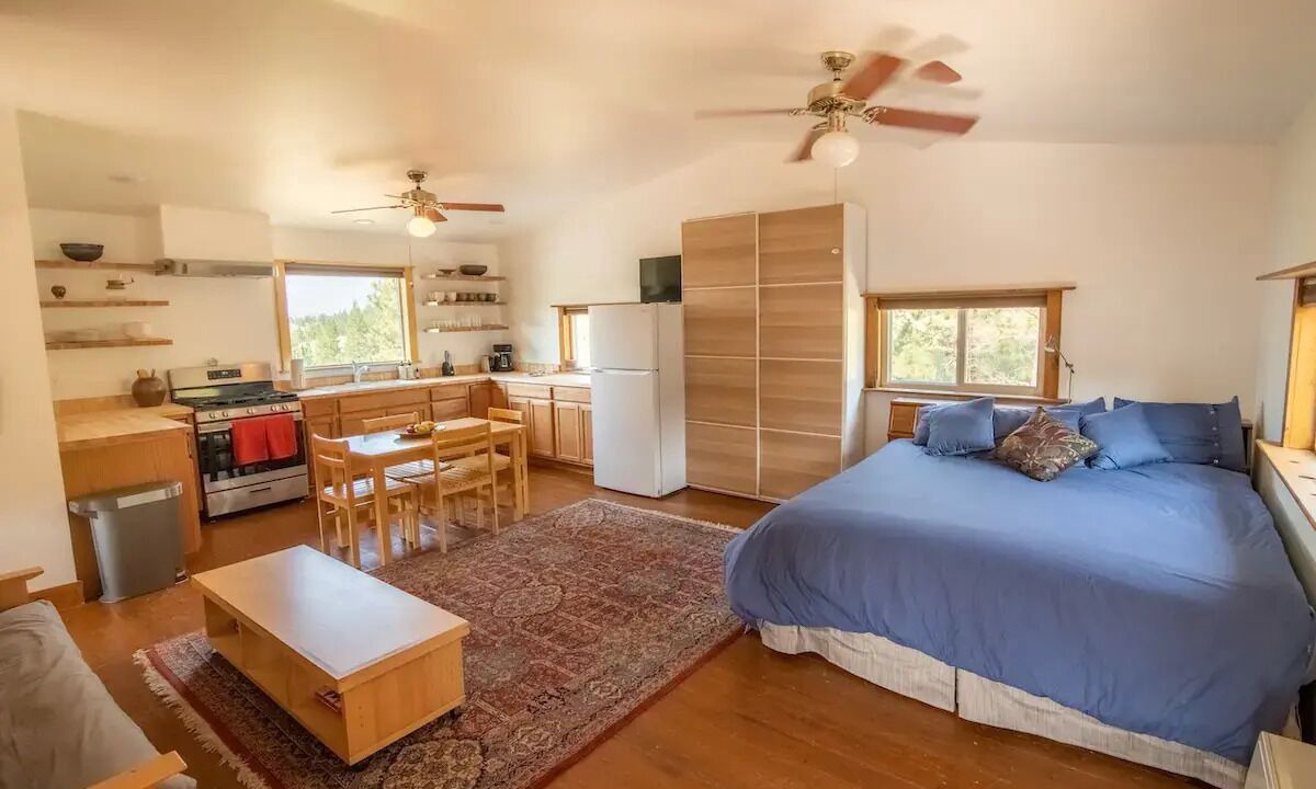 Photo of Bedroom in Helena West Side