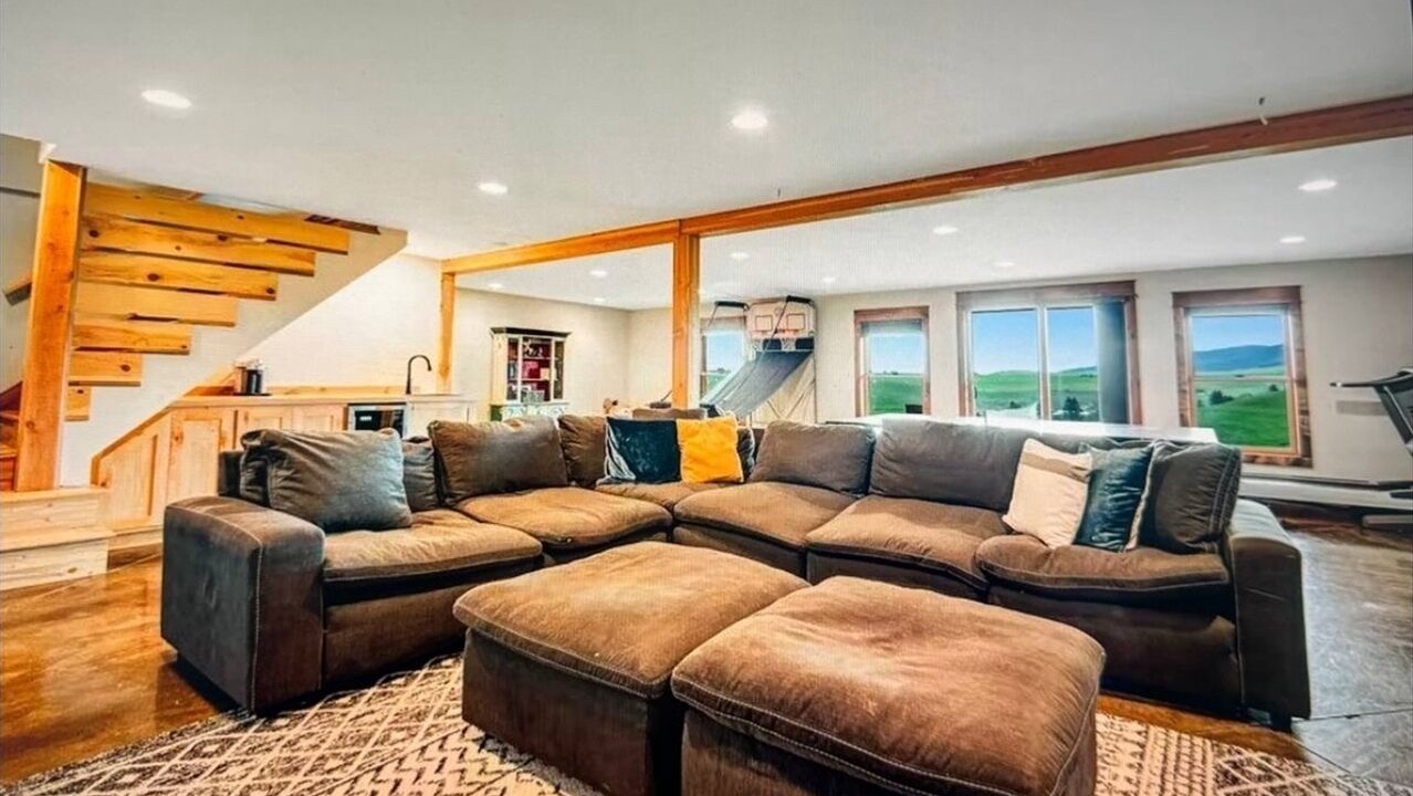 Photo of Livingroom in Bozeman