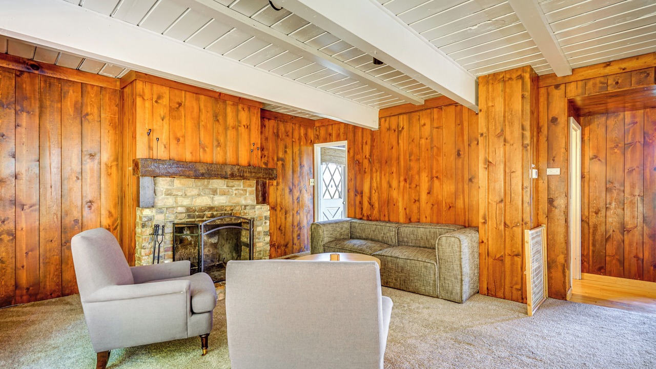 Photo of Livingroom in Summit Park