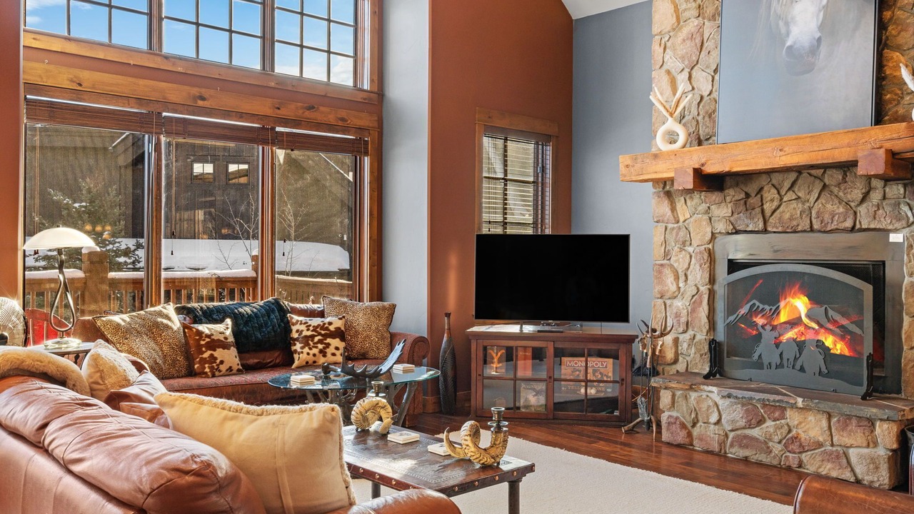 Photo of Livingroom in Big Sky