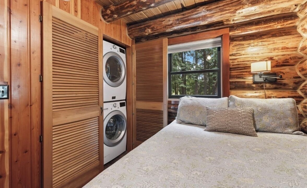 Photo of Bedroom in Troy