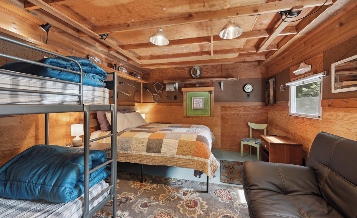 Photo of Bedroom in Troy