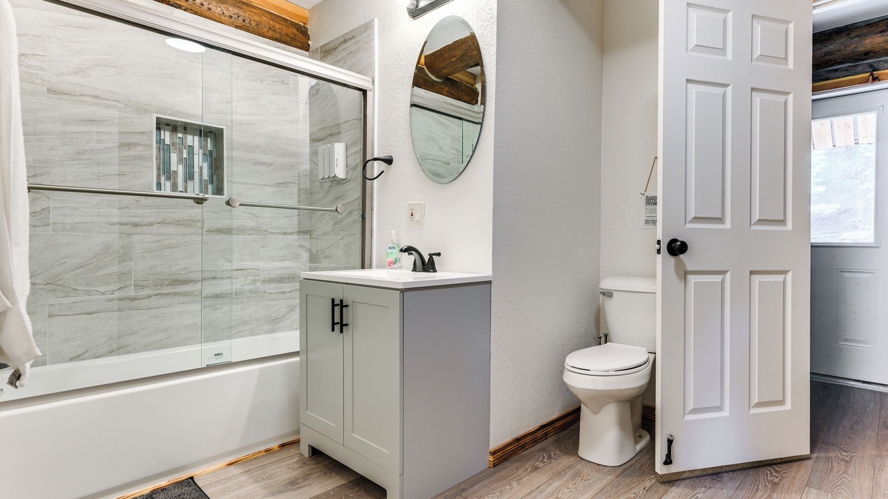 Photo of Bathroom in Divide