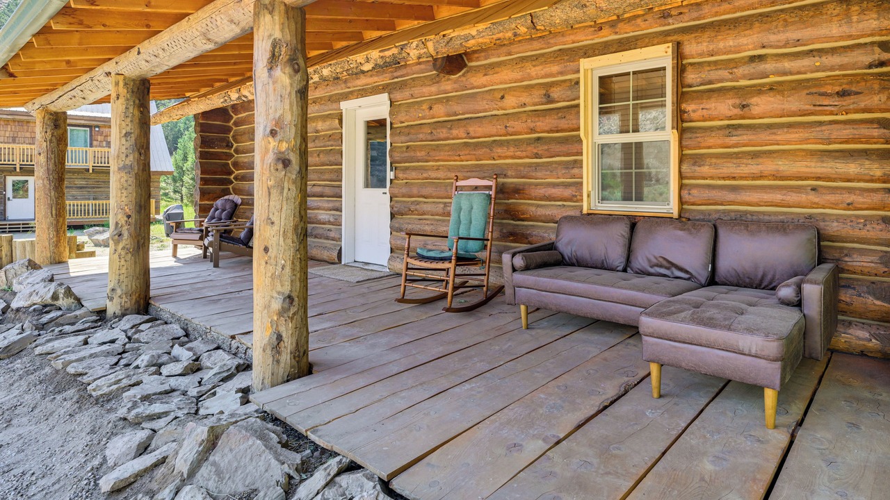 Photo of Patio Balcony in Divide