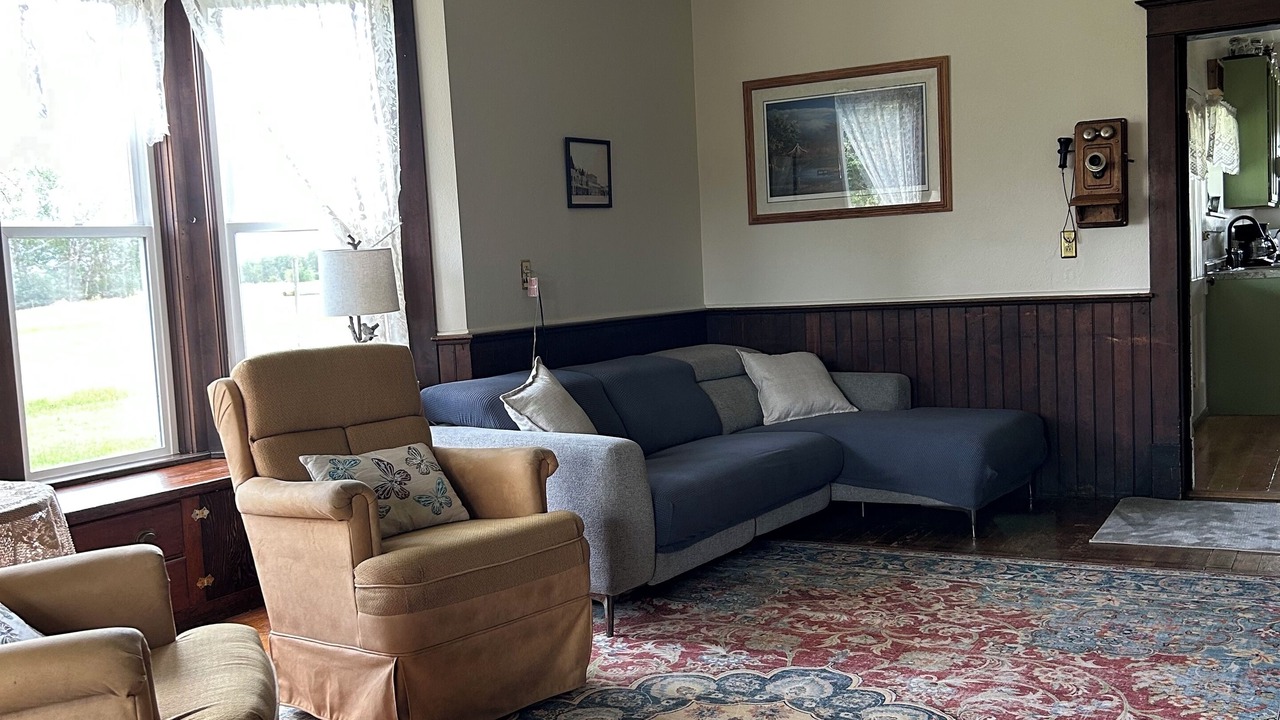 Photo of Livingroom in Plains
