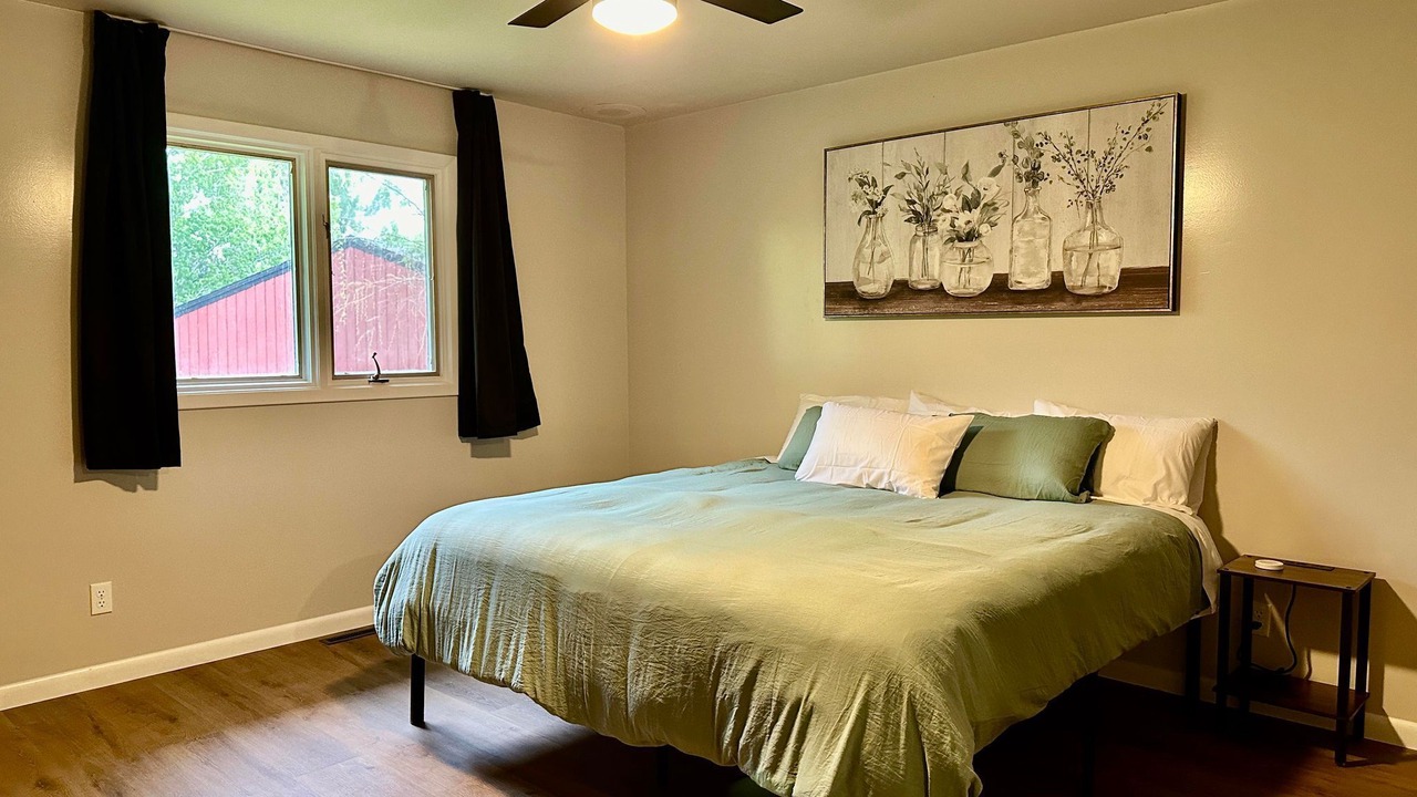 Photo of Bedroom in Rimrock