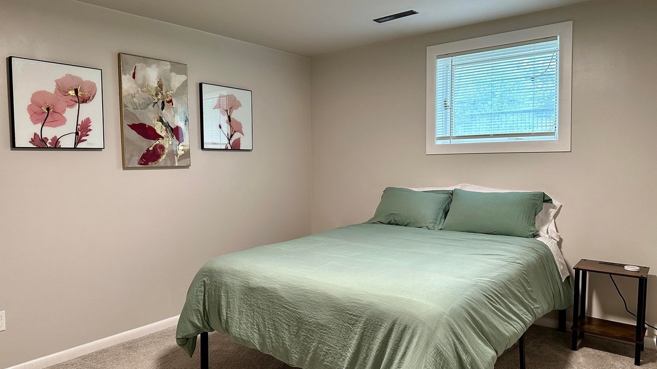 Photo of Bedroom in Rimrock