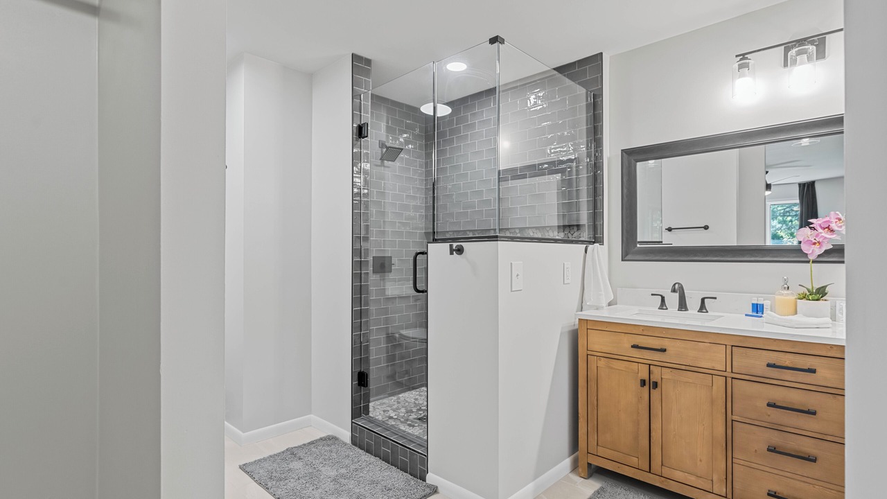 Photo of Bathroom in Rimrock
