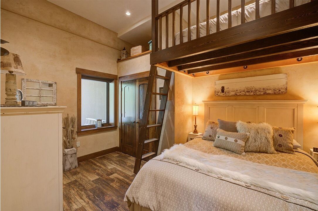 Photo of Bedroom in Rexford