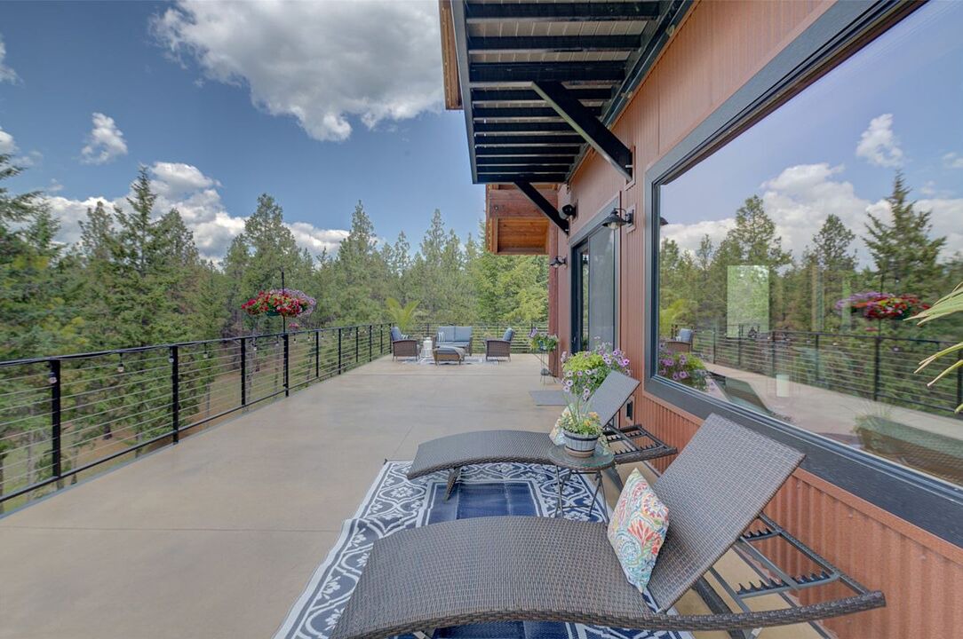Photo of Patio Balcony in Rexford