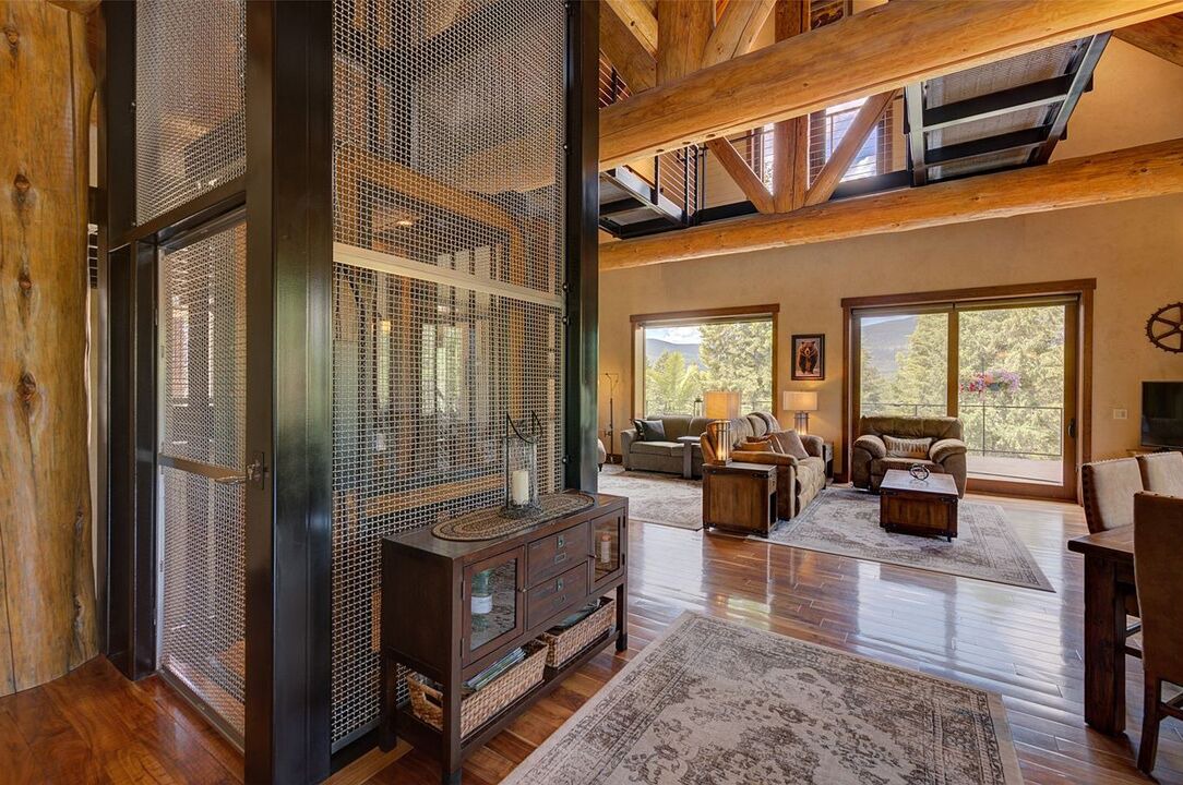 Photo of Livingroom in Rexford