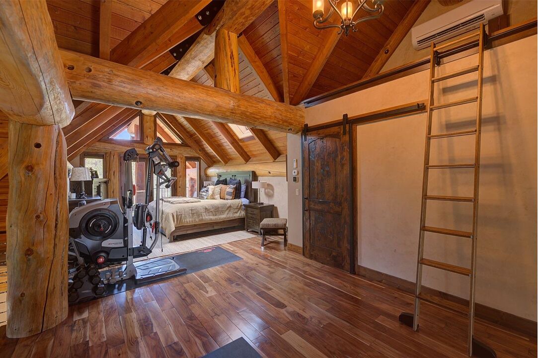 Photo of Bedroom in Rexford