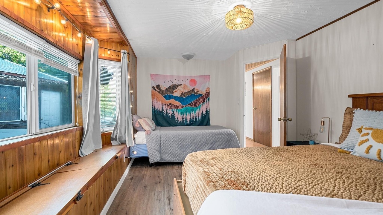 Photo of Bedroom in Worley