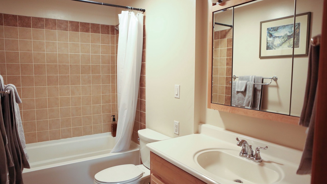 Photo of Bathroom in Upper Rattlesnake