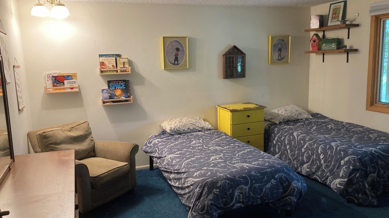 Photo of Bedroom in Upper Rattlesnake