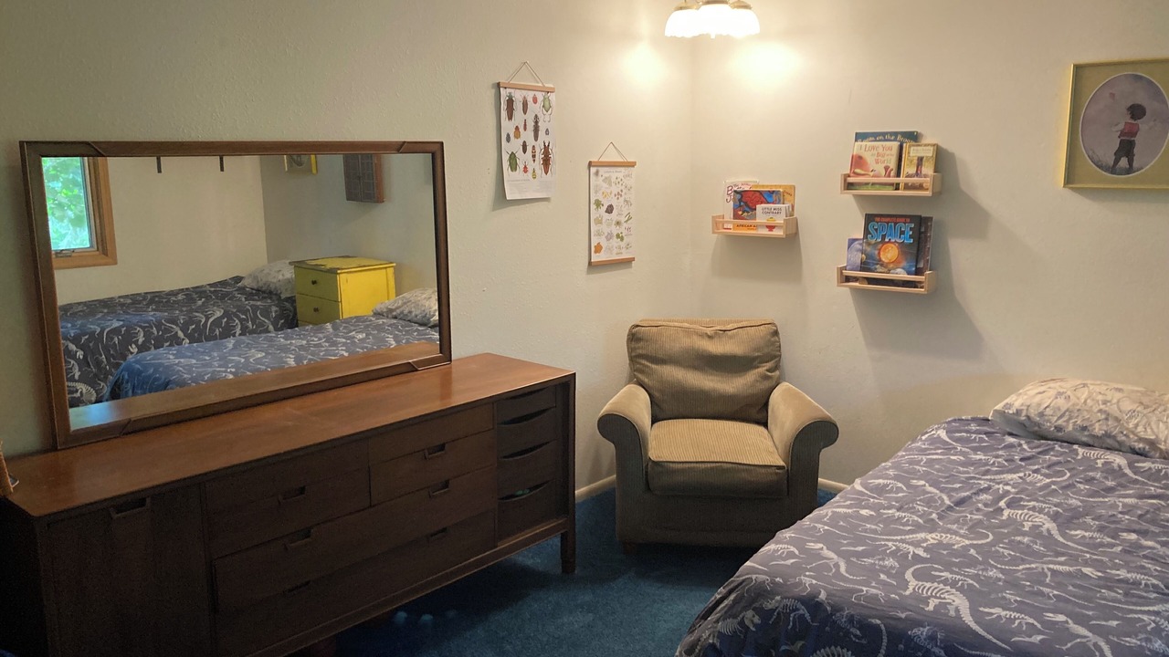 Photo of Bedroom in Upper Rattlesnake