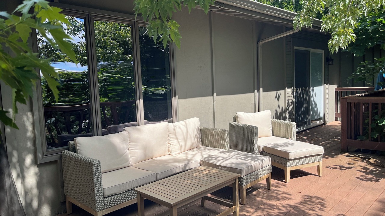 Photo of Patio Balcony in Upper Rattlesnake