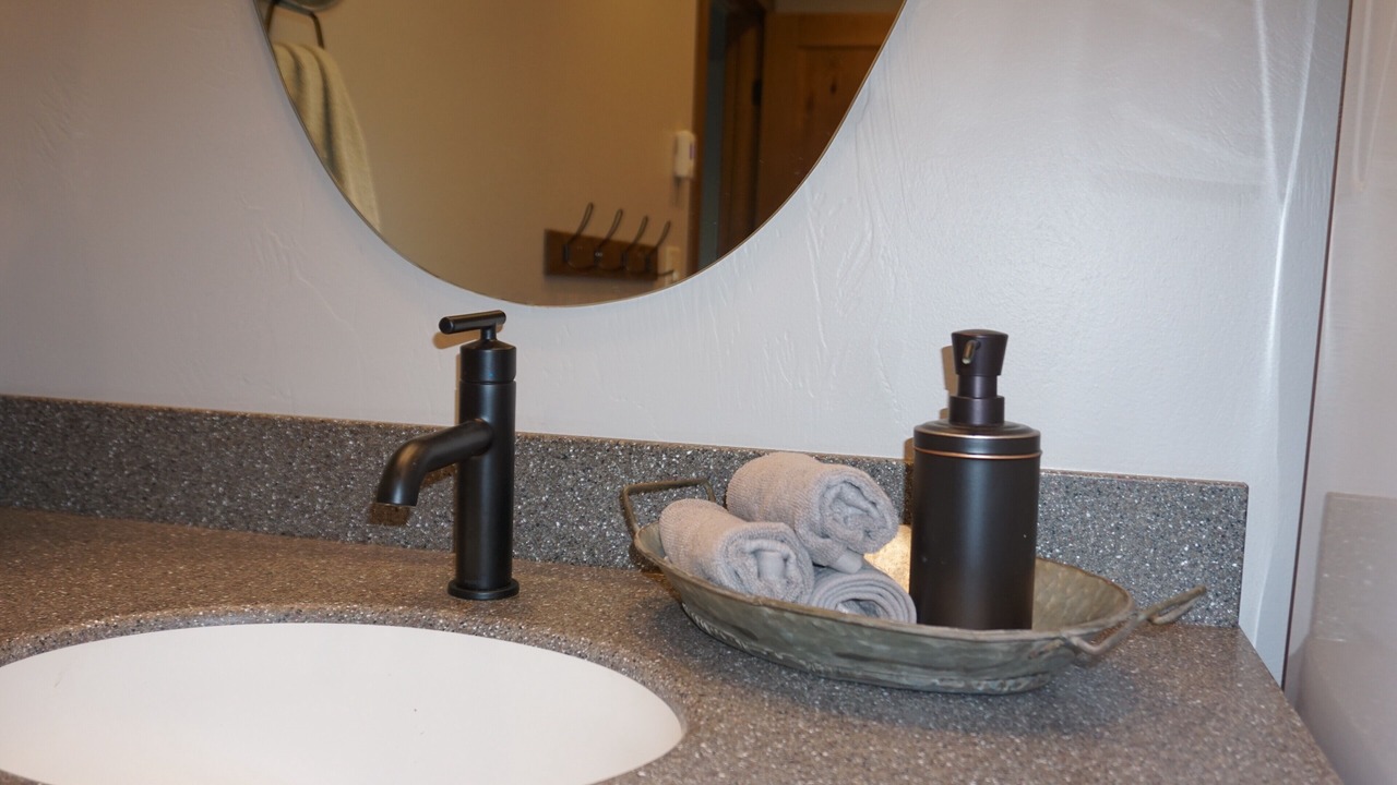 Photo of Bathroom in Glacier Country