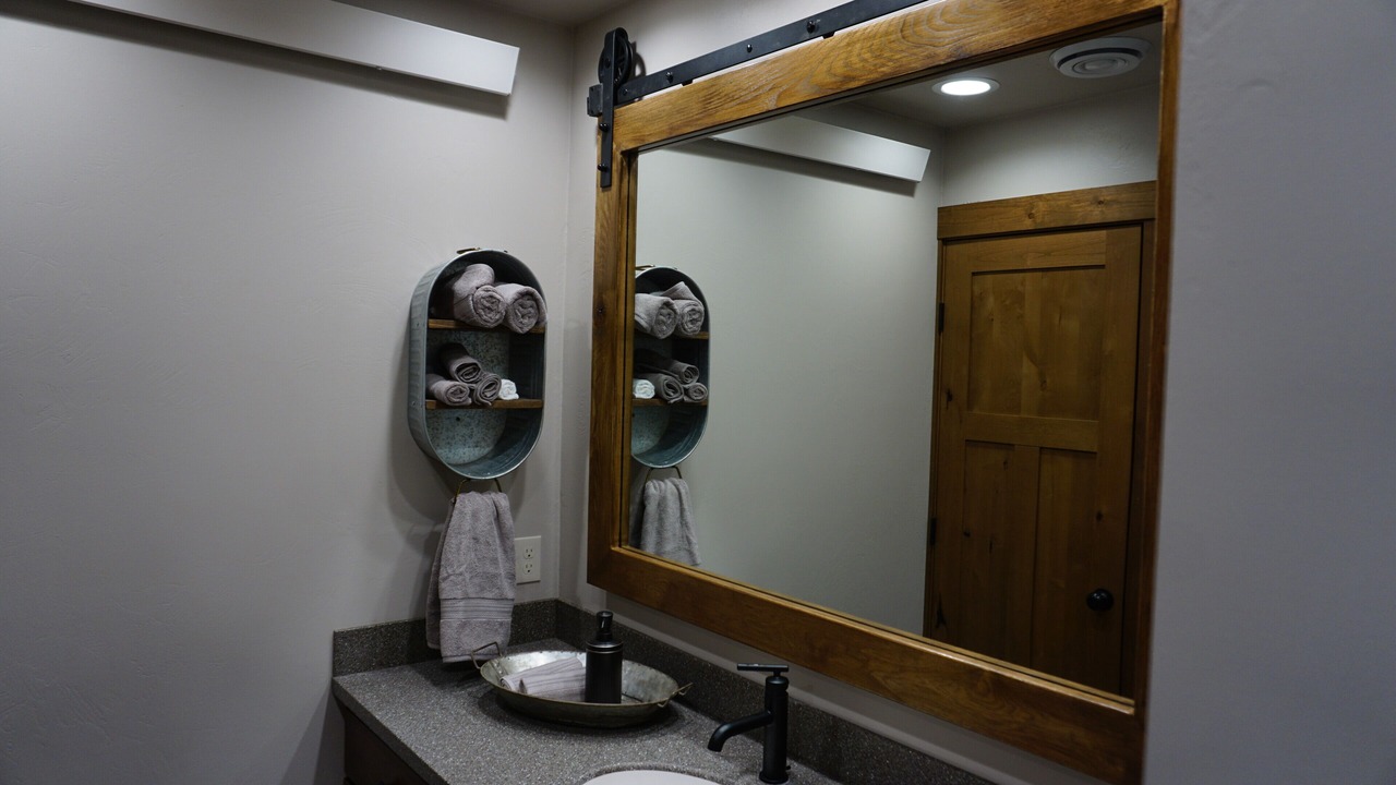 Photo of Bathroom in Glacier Country