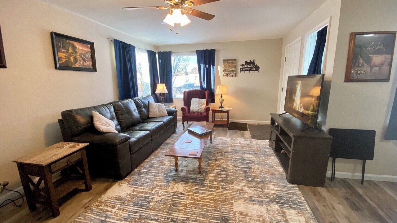 Photo of Livingroom in Butte