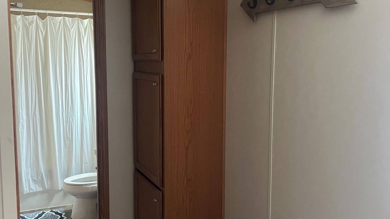 Photo of Bathroom in Petroleum County