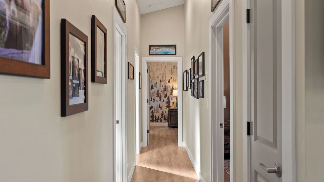 Photo of Bedroom in West Yellowstone