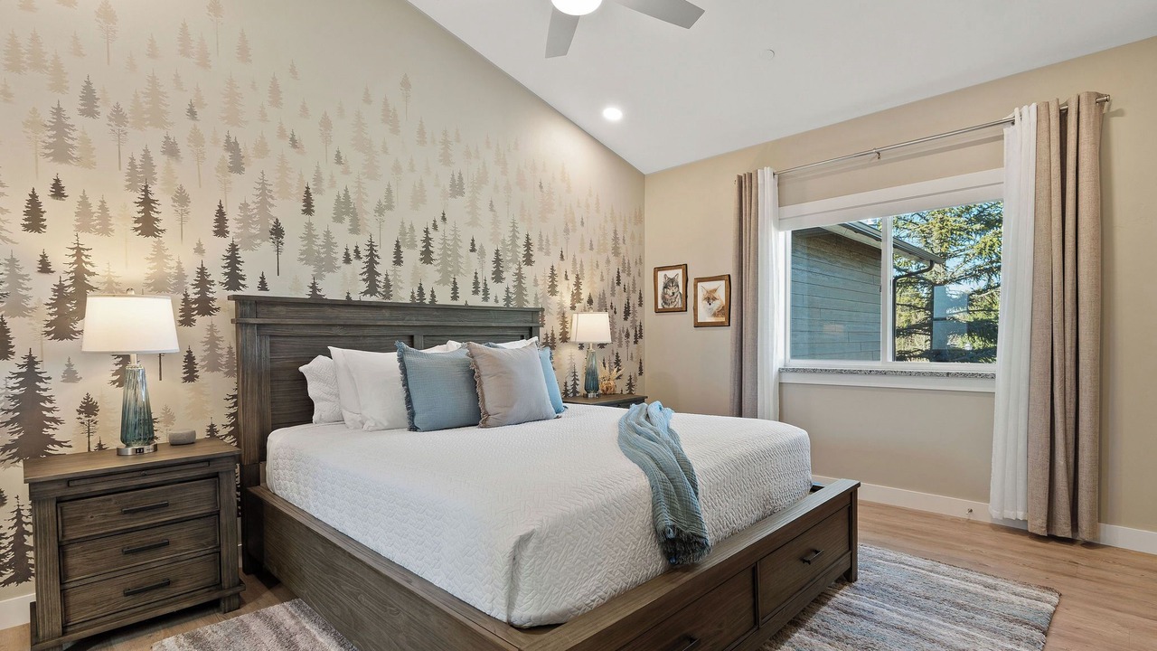 Photo of Bedroom in West Yellowstone