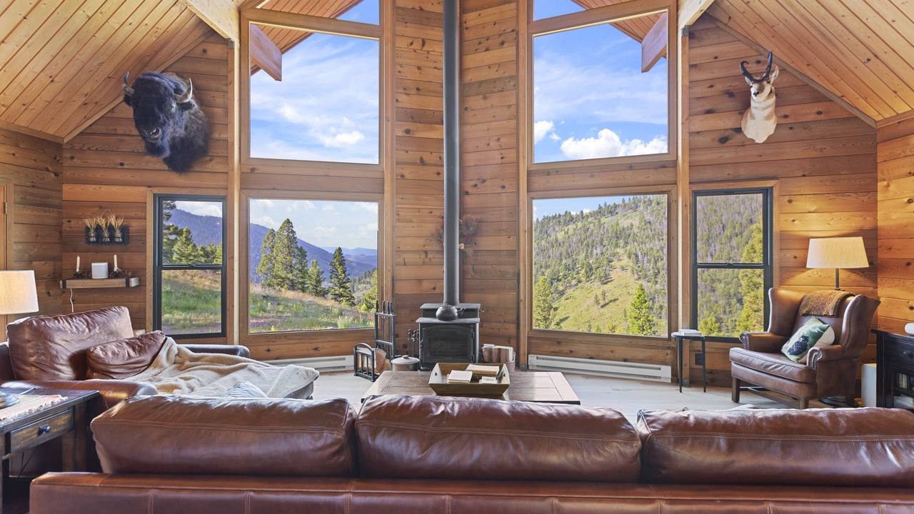 Photo of Bedroom in Canyon Creek