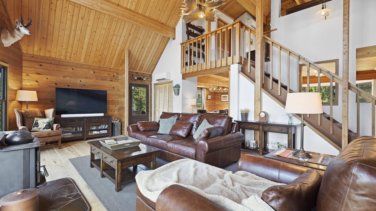 Photo of Bedroom in Canyon Creek
