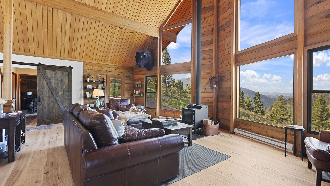 Photo of Bedroom in Canyon Creek