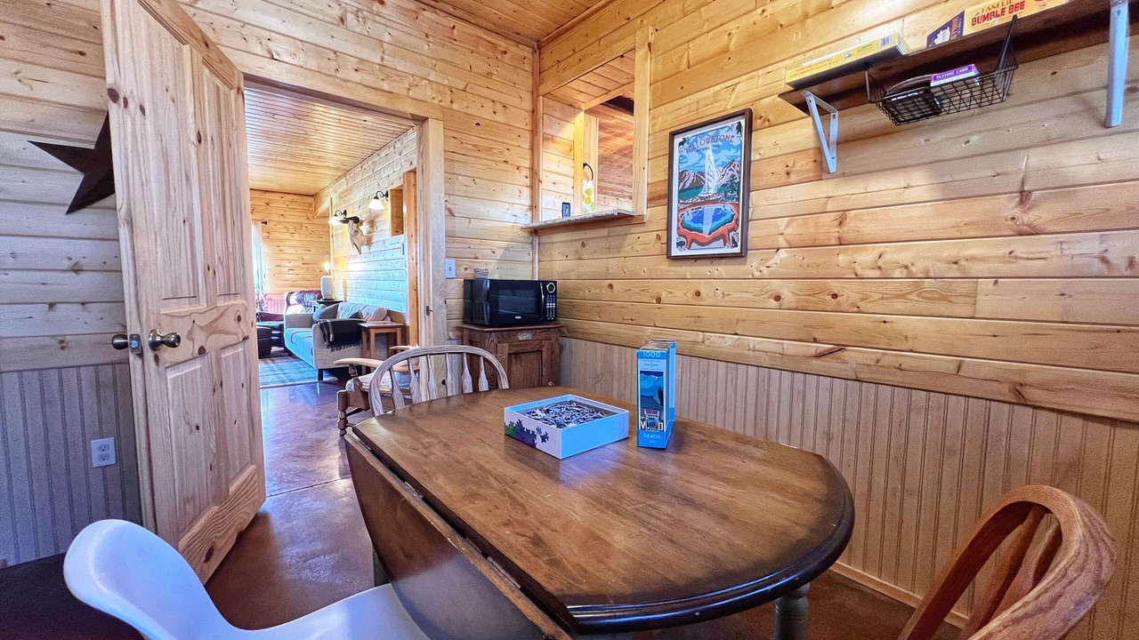 Photo of Bedroom in Broadwater County