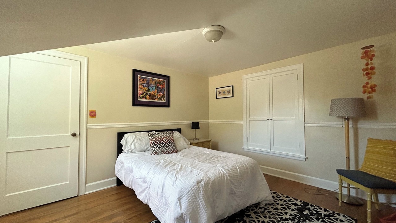 Photo of Bedroom in Lower Rattlesnake