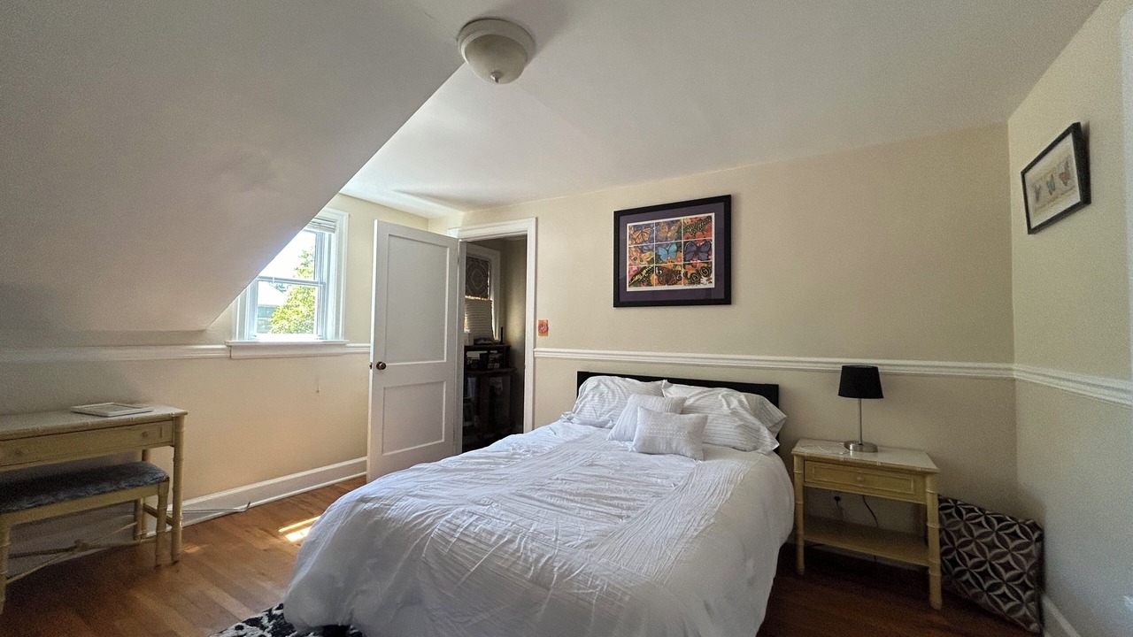Photo of Bedroom in Lower Rattlesnake
