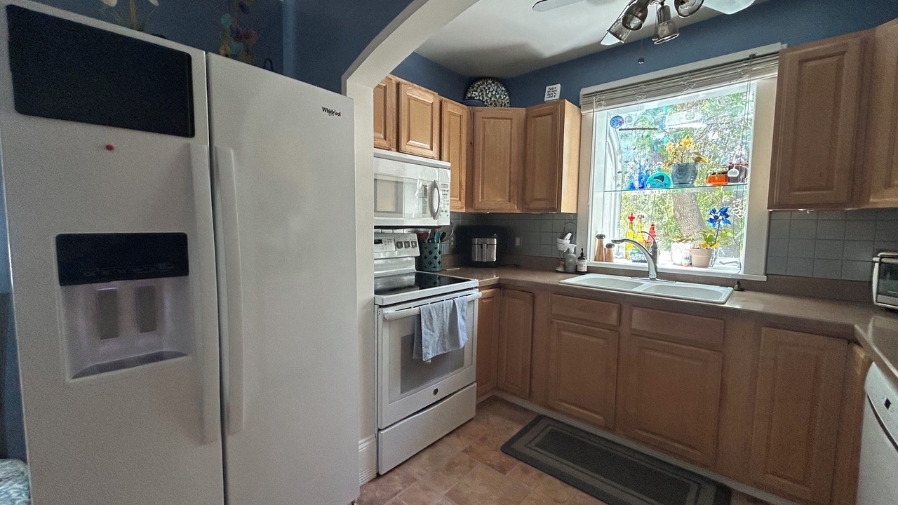 Photo of Kitchen in Lower Rattlesnake