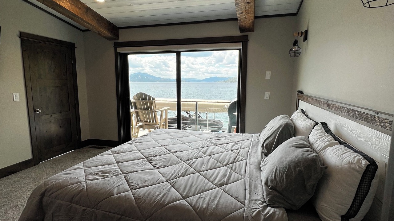 Photo of Bedroom in Rollins