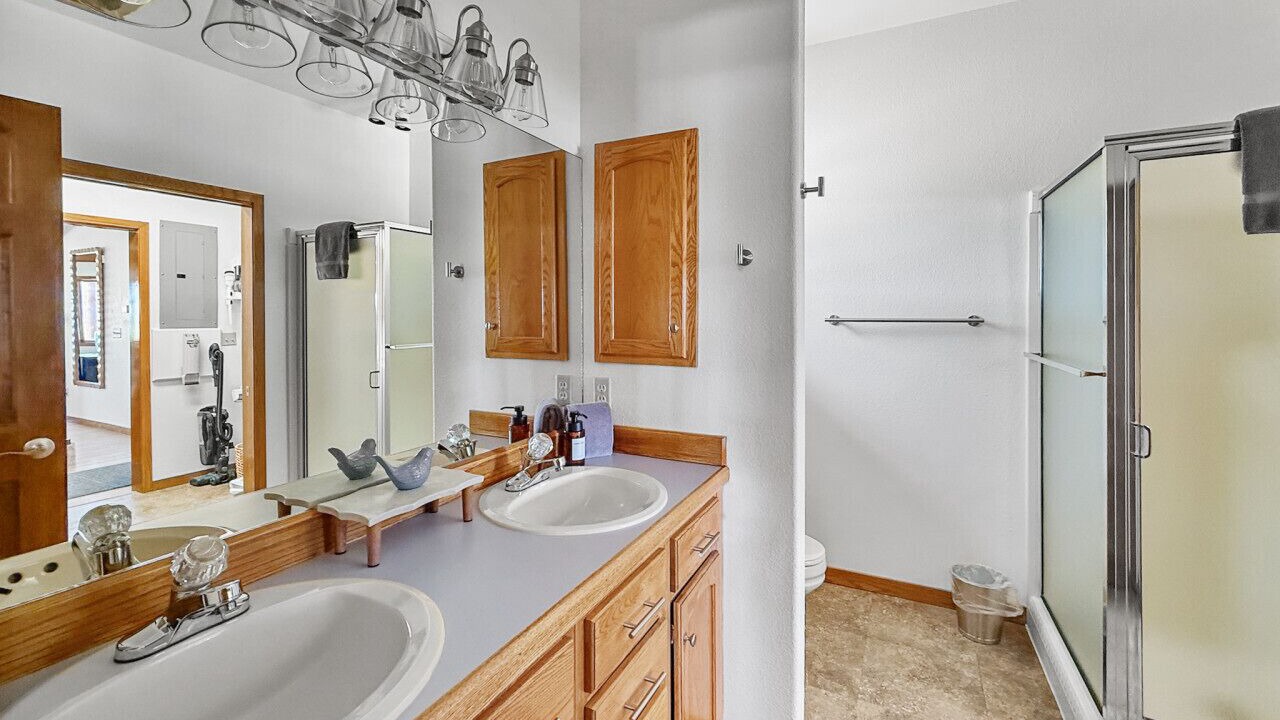 Photo of Bathroom in Lazear