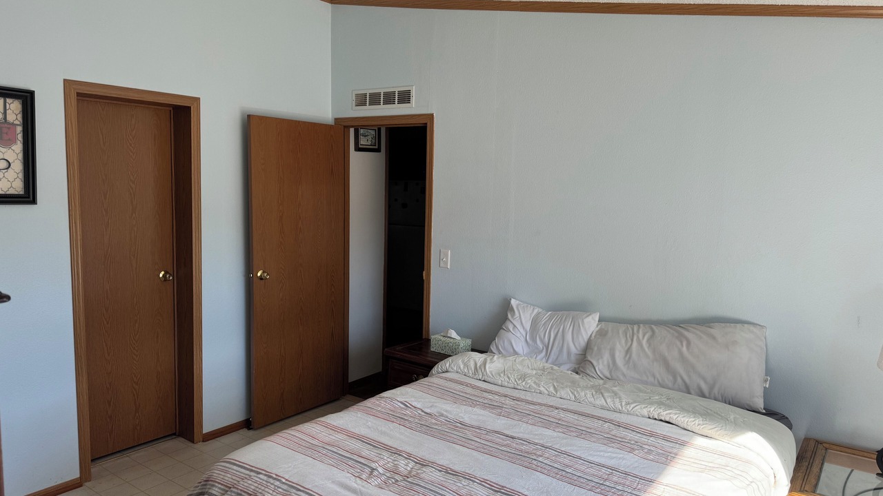 Photo of Bedroom in Lincoln
