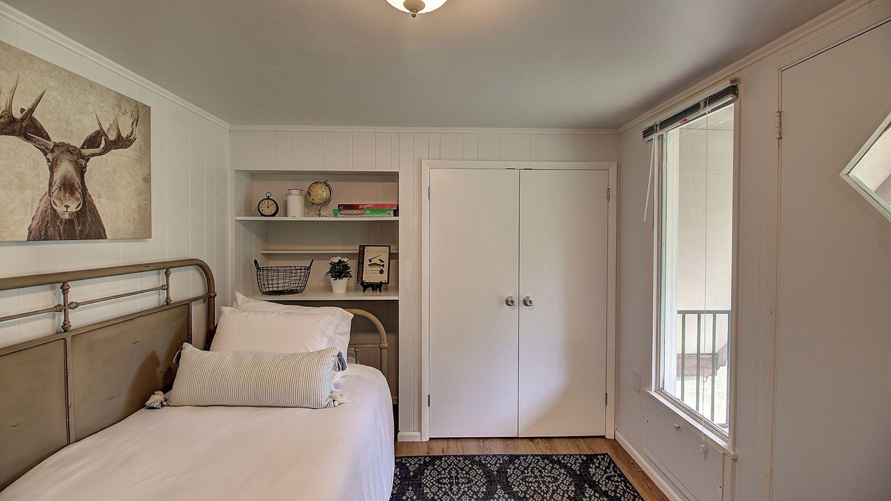 Photo of Bedroom in Woods Bay