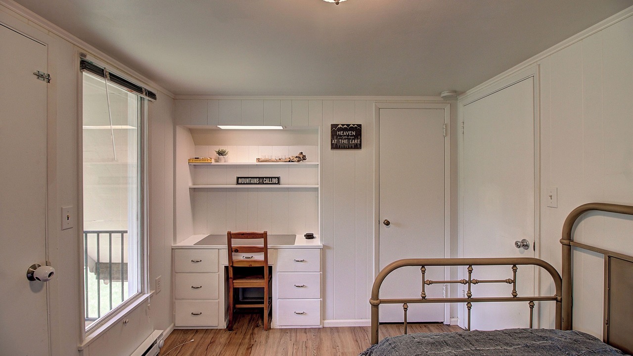 Photo of Bedroom in Woods Bay