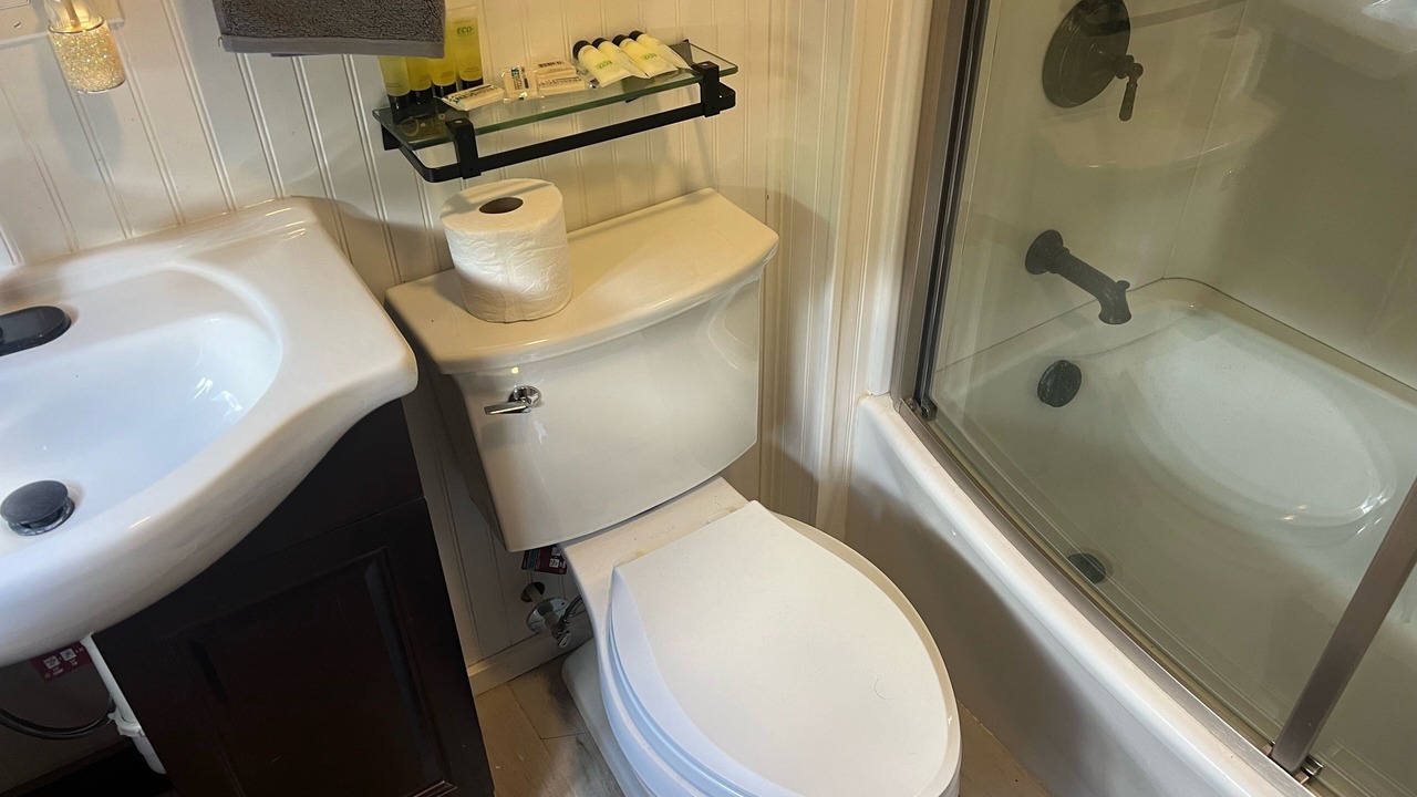 Photo of Bathroom in Riverbend
