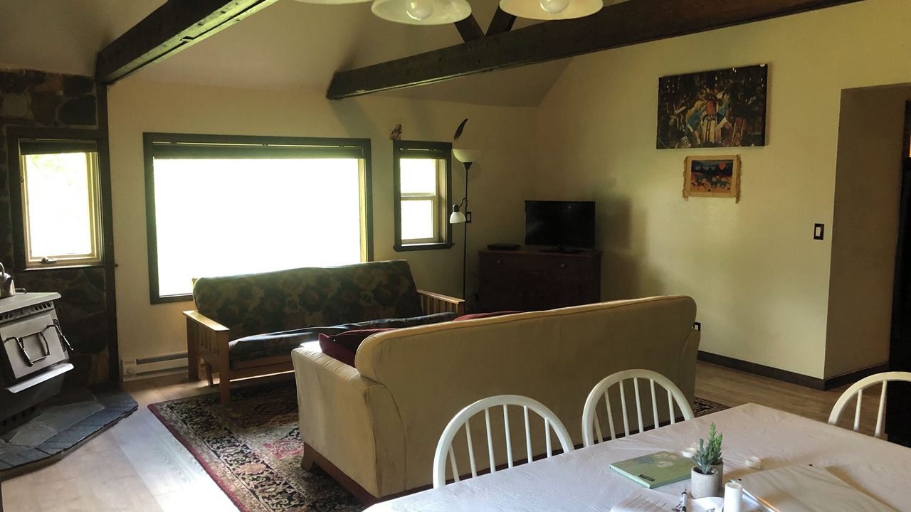 Photo of Livingroom in Babb