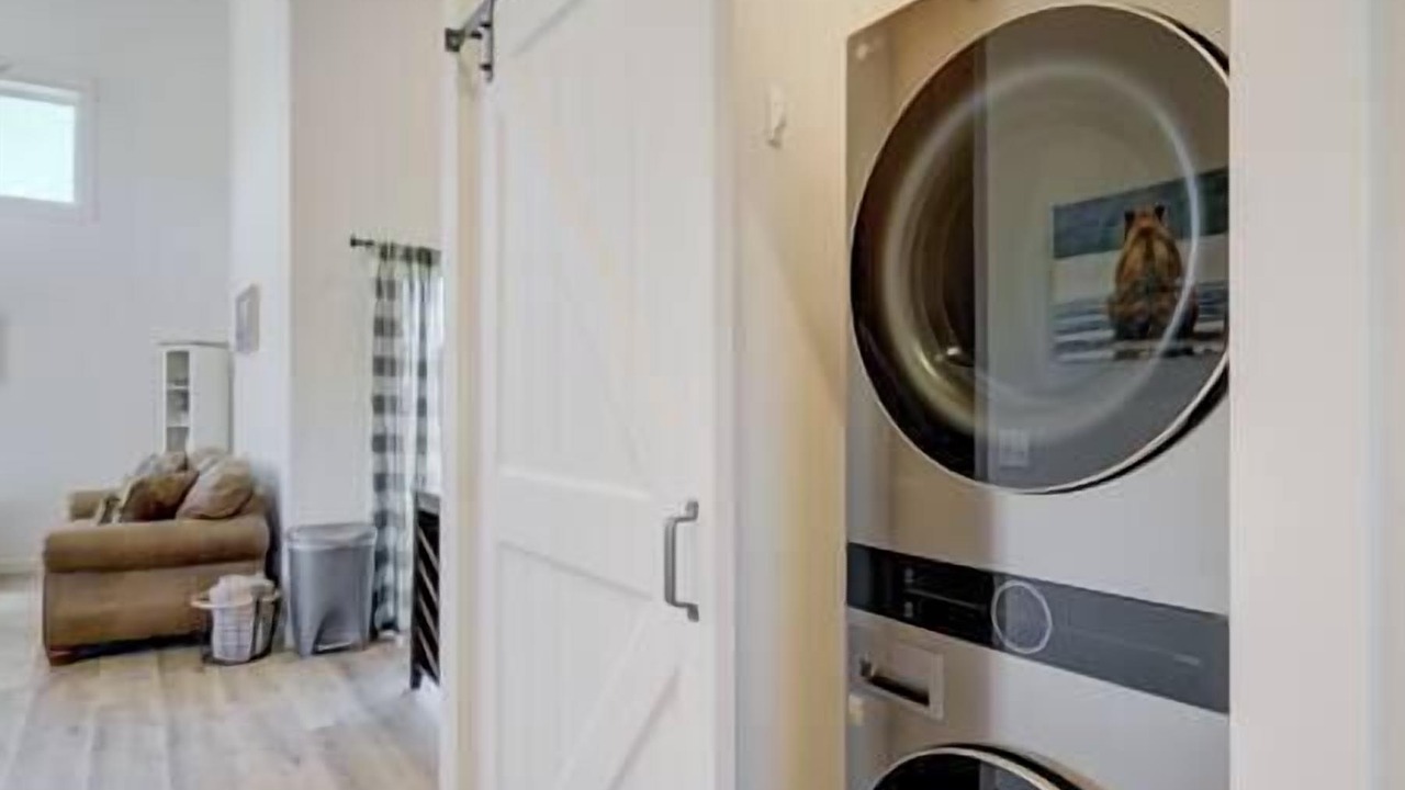 Photo of Others in Ennis