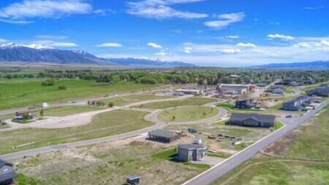 Photo of Others in Ennis