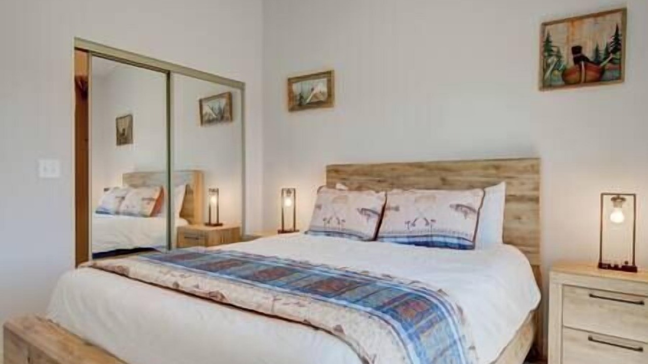 Photo of Others in Ennis