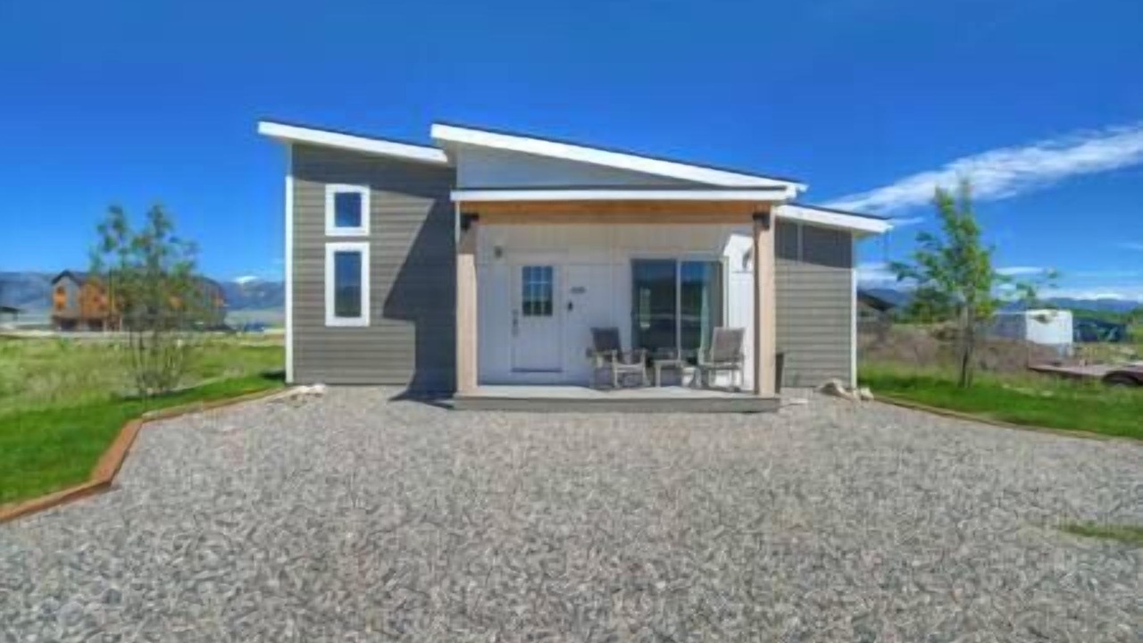 Photo of Others in Ennis