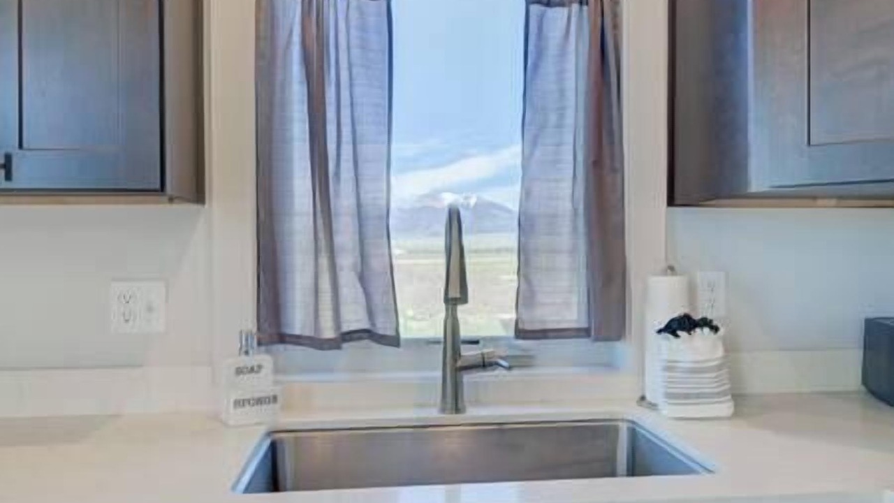 Photo of Others in Ennis